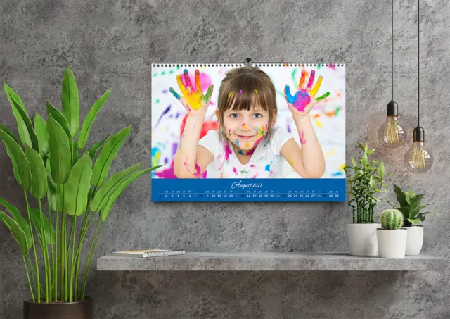 Mit einem Fotokalender Platz für die schönsten Erinnerungen schaffen Monatskalender für die Wand