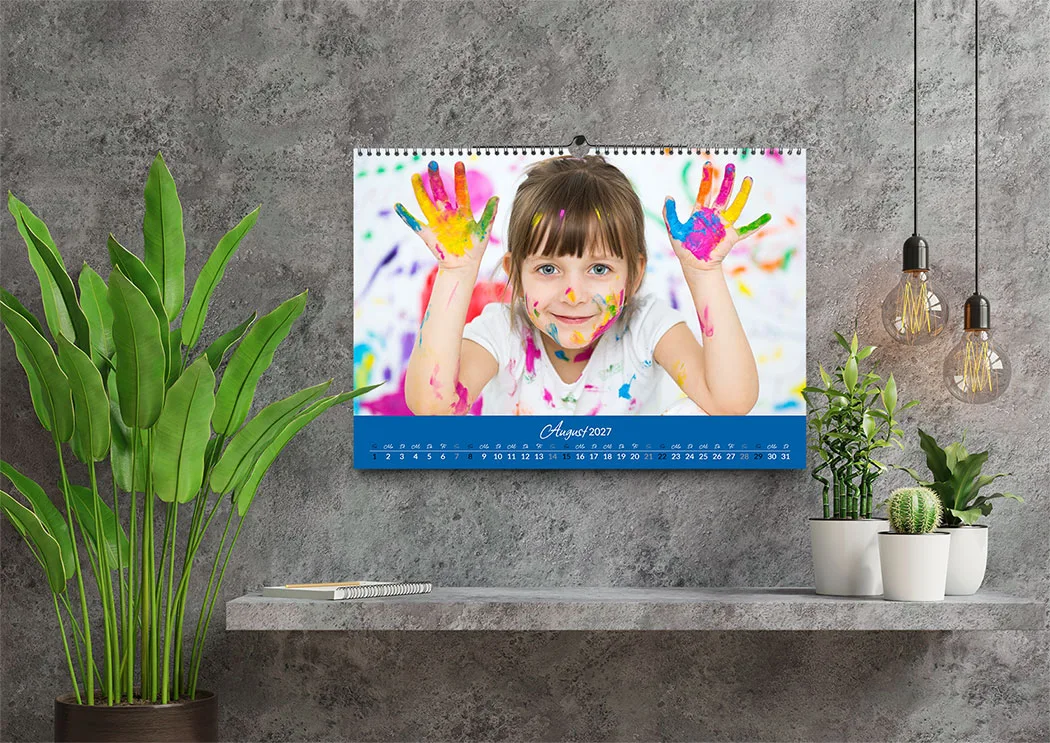 Mit einem Fotokalender Platz für die schönsten Erinnerungen schaffen Monatskalender für die Wand